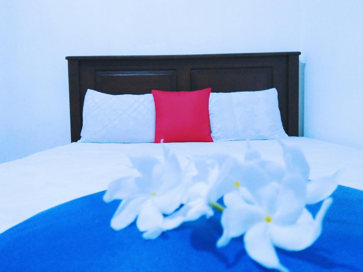 Tharurashmi Sea Pond Villa & Surf Hostel - Hiriketiya 迪克韦勒 外观 照片